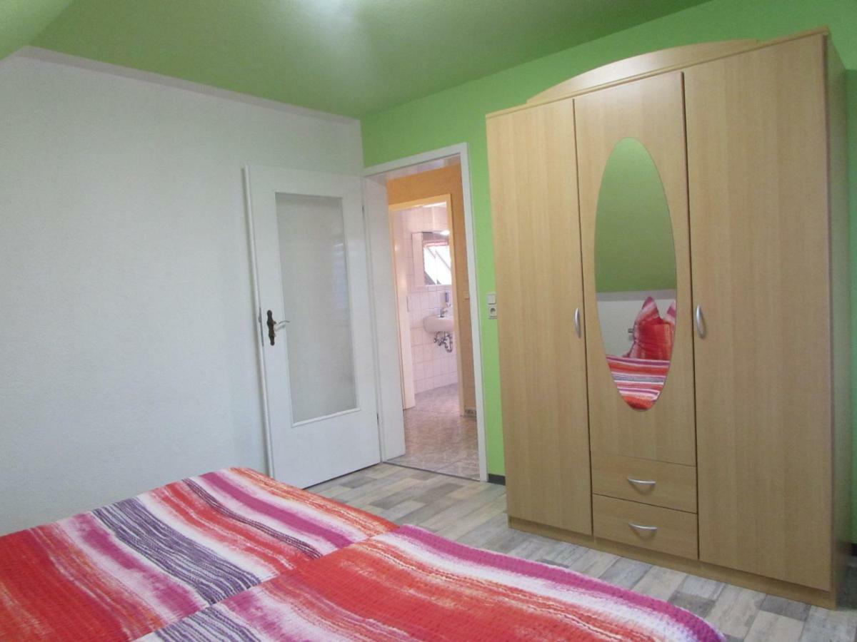 Ferienhaus Mit 2 Fewo In Mecklenburg Apartment Wesenberg Bagian luar foto