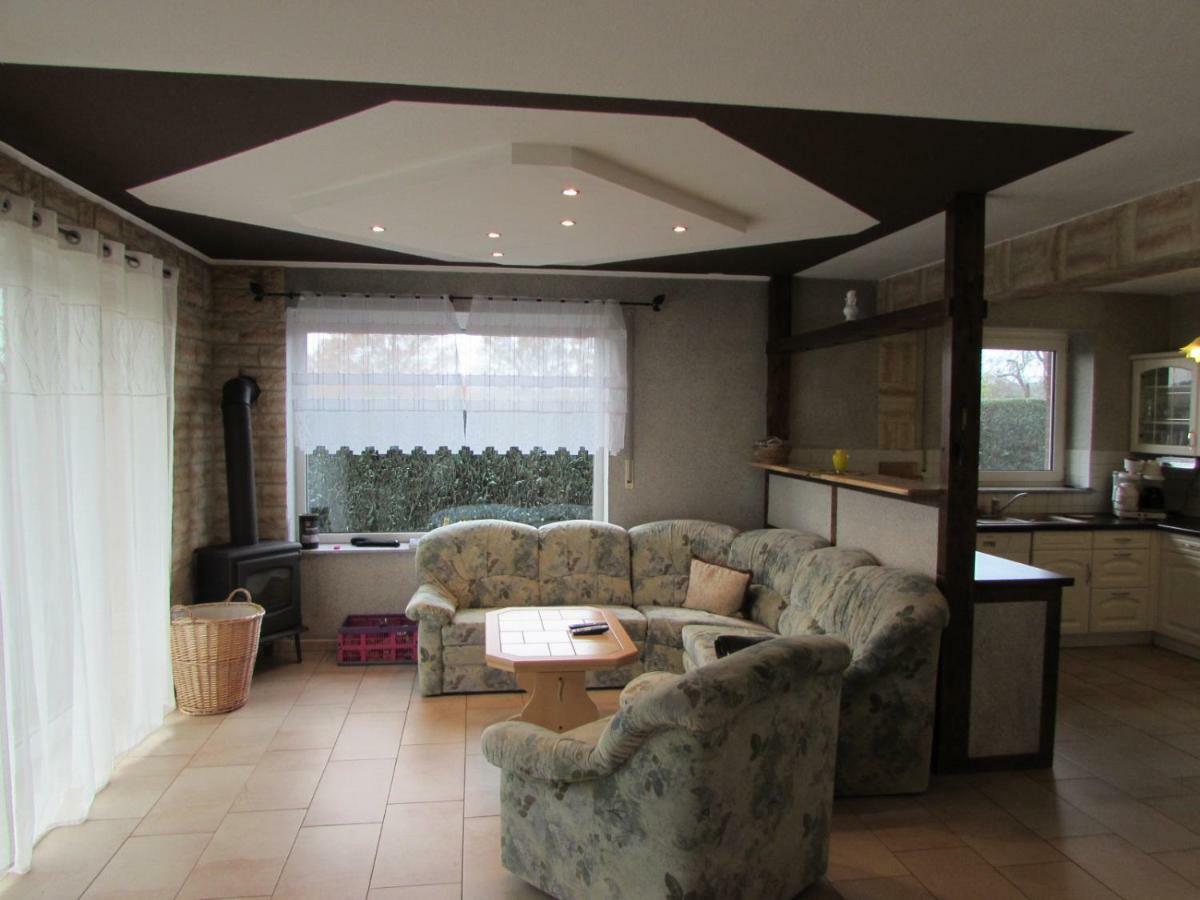 Ferienhaus Mit 2 Fewo In Mecklenburg Apartment Wesenberg Bagian luar foto
