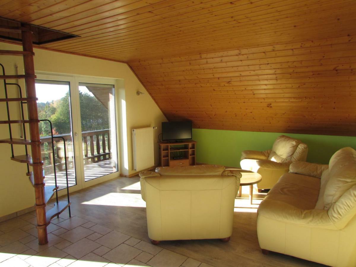 Ferienhaus Mit 2 Fewo In Mecklenburg Apartment Wesenberg Bagian luar foto